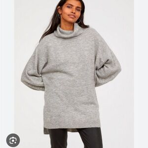 H&M Long Sleeve Oversized Turtleneck Sweater Grey